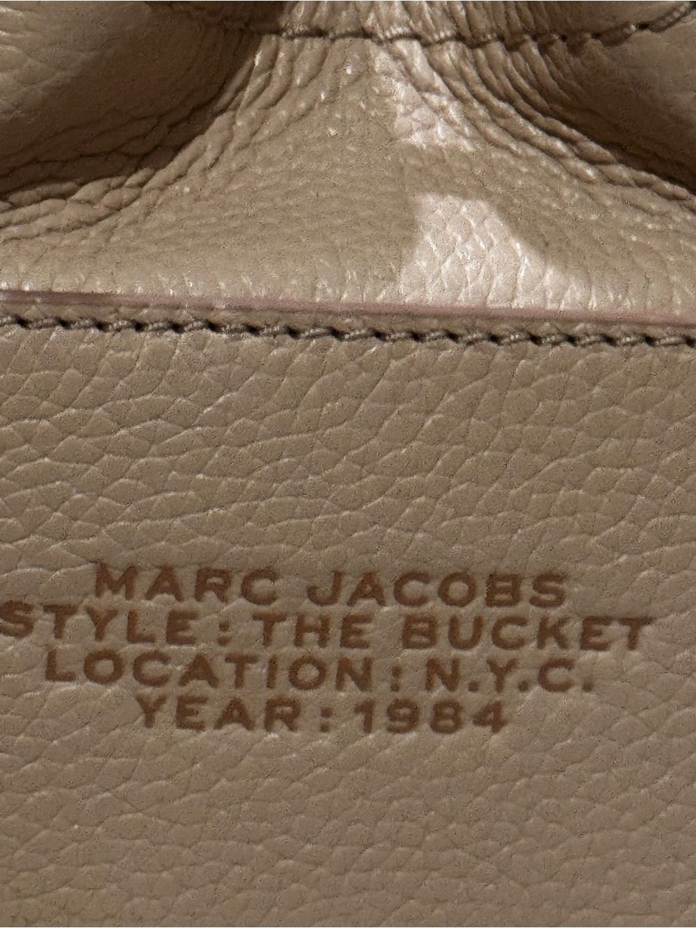 Marc Jacobs Pink Pebbled Leather Mini Bucket Bag with Logo Strap - Picture 5 of 12